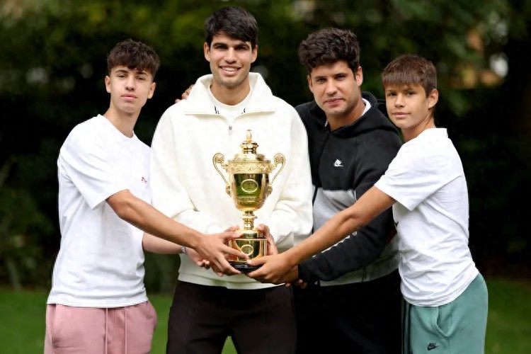 Alcaraz's 14-year-old brother wins championship, could the next 20 years be the "Alcaraz" family era?