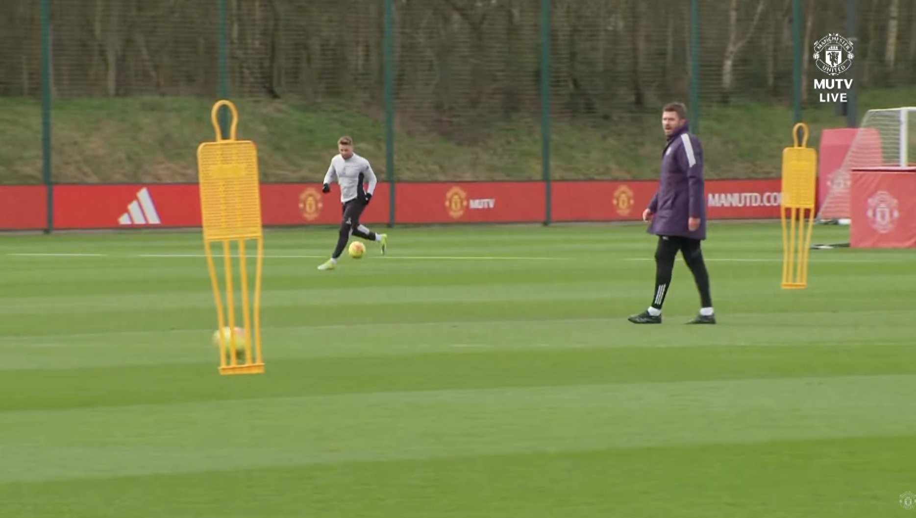 Carrick has analyzed every Spurs match and believes this game will be the toughest challenge yet! He vows to break Manchester United's winless curse against them.