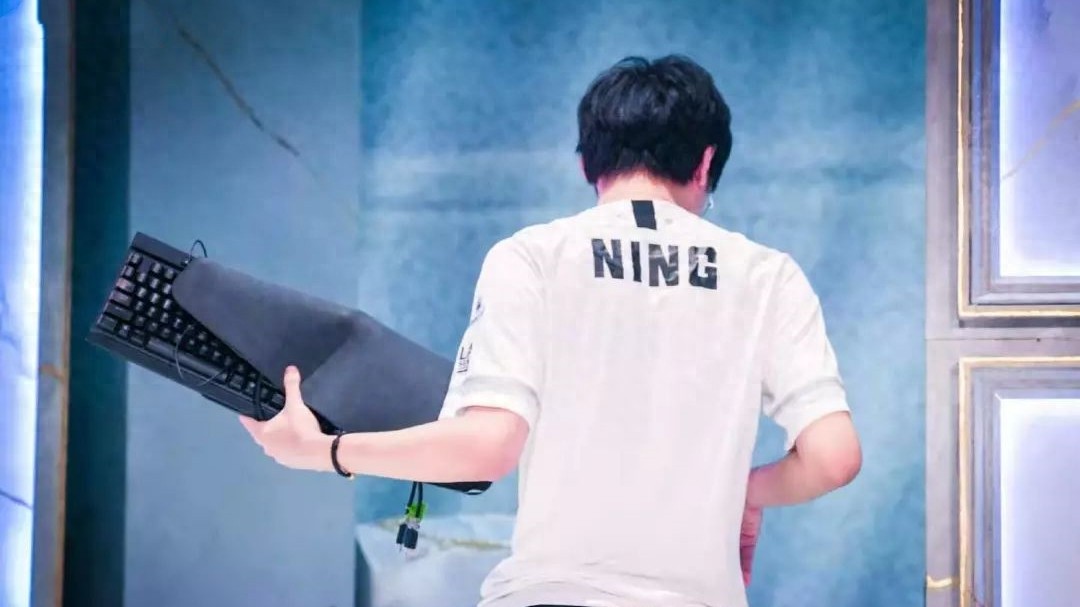 LPL德杯出現嚴重BUG！老乾爹被迫投降，UP被官方直接判負