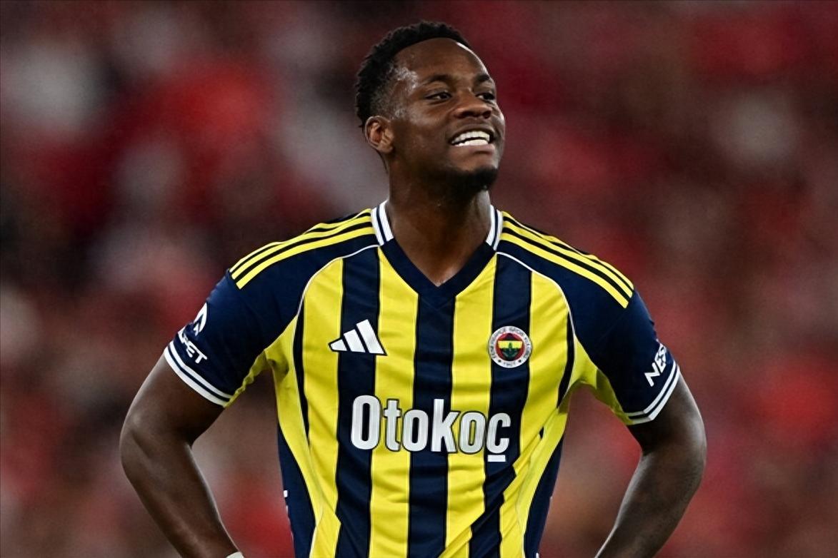 Riyadh Victory's strategy was flawed; €77 million wasted. At 22, Duran has played in four different leagues over two years.