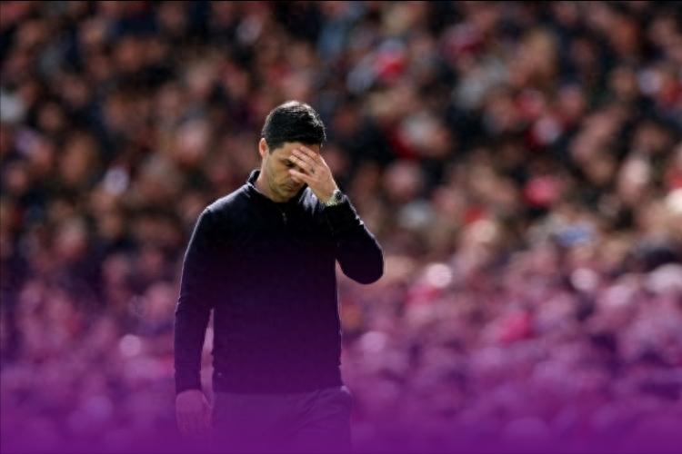 Upset! Arsenal 1-2 Bournemouth, leading by 9 points after playing two extra games, next round Arsenal away to Manchester City.