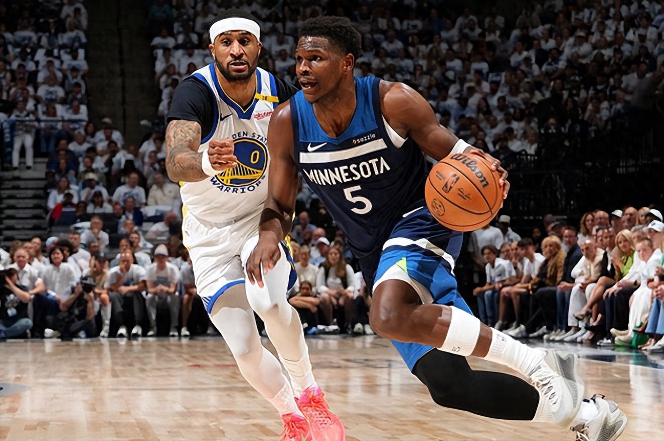 The Timberwolves beat the Warriors by a total score of 1-1! Edwards scored 20 points with an injury Curry missed Butler for 17 points