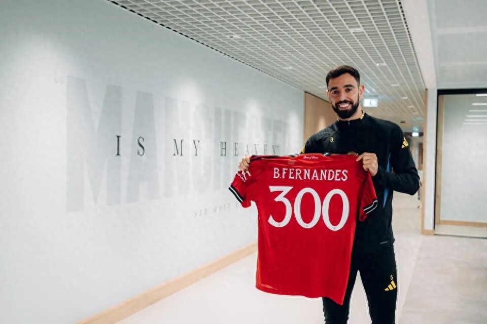 Bruno Fernandes&#39; £57 million release clause will come into effect next year! Approaching his 300th match milestone at Manchester United, he hopes to win the Premier League title.