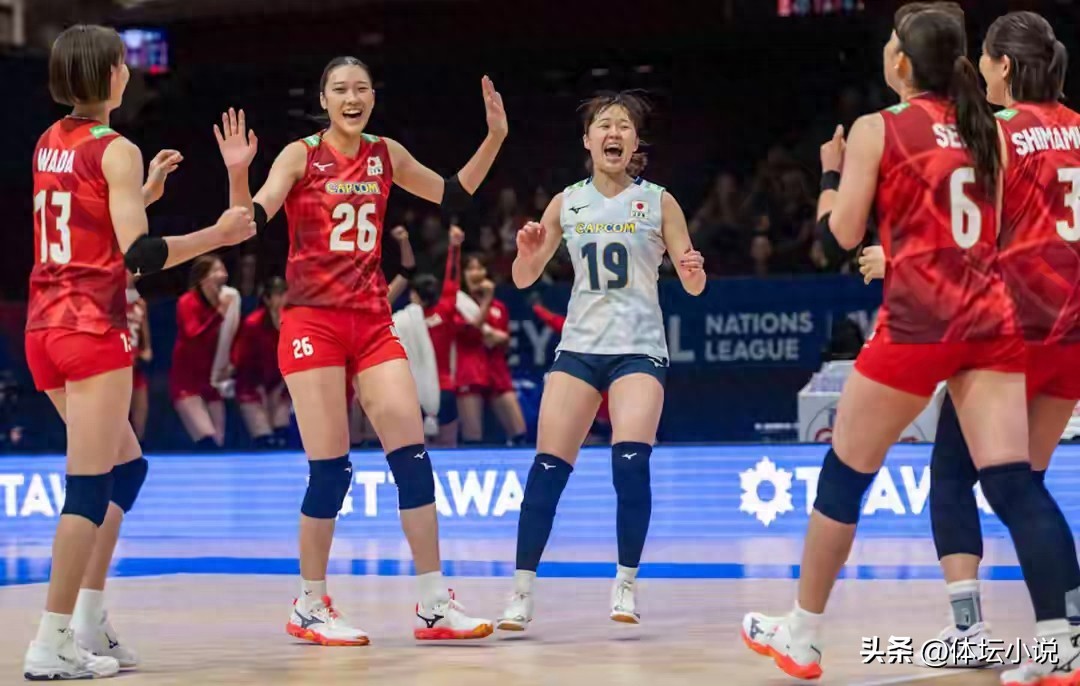 Hit crazy! The Japanese women's volleyball team swept the North American powerhouse 3-0, won 4 consecutive victories, and overtook Italy to top the list