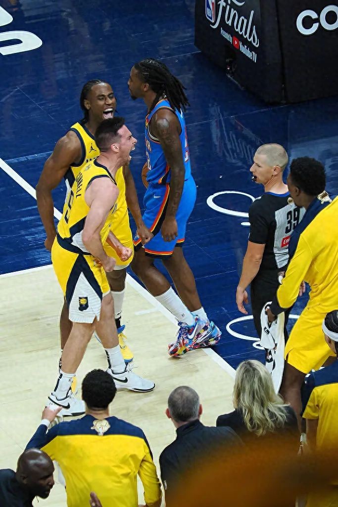 The bench bombarded the Thunder with 27 points! The Finals have fallen from the sky, and the Pacers have reversed again!