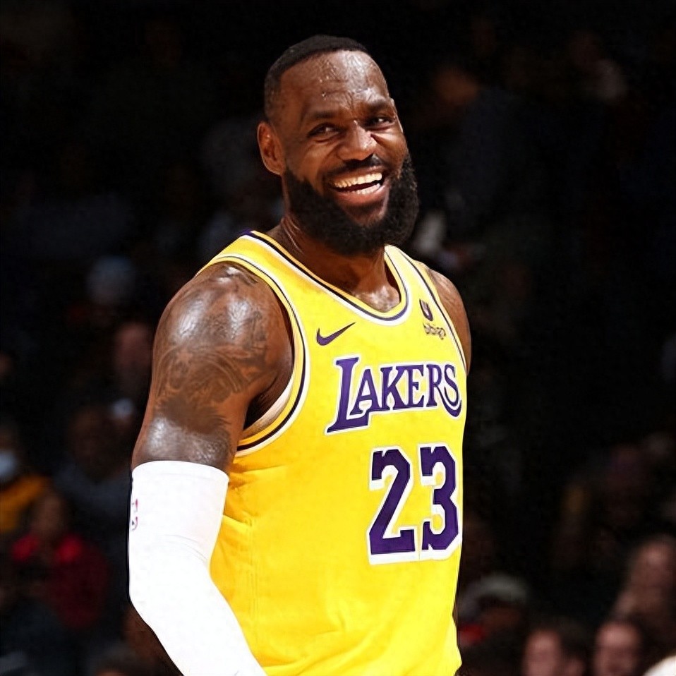 湖人終場絕殺猛龍!詹姆斯最後時刻傳球,18年的紀錄就此打破!