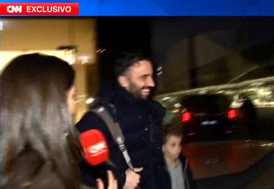 Amorim happily returns home, relieved to be away from Manchester United and no longer facing 500 interviews! Details of his conflict with the club’s top brass revealed.