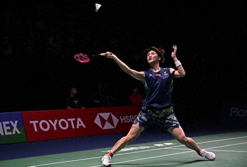 Chen Yufei advanced to the quarterfinals of the 2025 Indonesia Women's Singles with 24 consecutive victories, and is expected to challenge the first record in 28 years