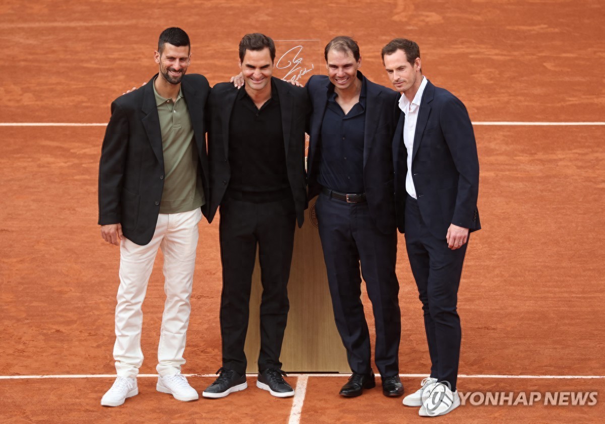 Federer, Murray and Novak Djokovic gathered on the pitch to pay their respects, and Nadal had heartfelt words