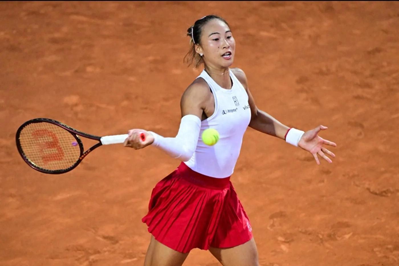 Tennis WTA Rome latest match report Zheng Qinwen 2-0 Sabalenka semifinals against Gauff