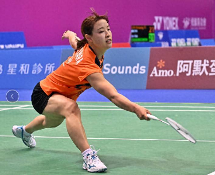 After the former goal, Okuhara hoped to reach the round of 16 of the 2025 Chinese Taipei Open Badminton Championships, and was interviewed and cried after the game