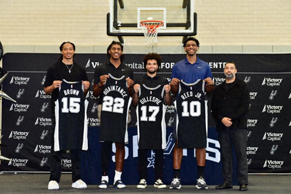Quintance wants to wear the Spurs' No. 21! Four rookies officially introduced: building a defensive fortress around Wembanyama