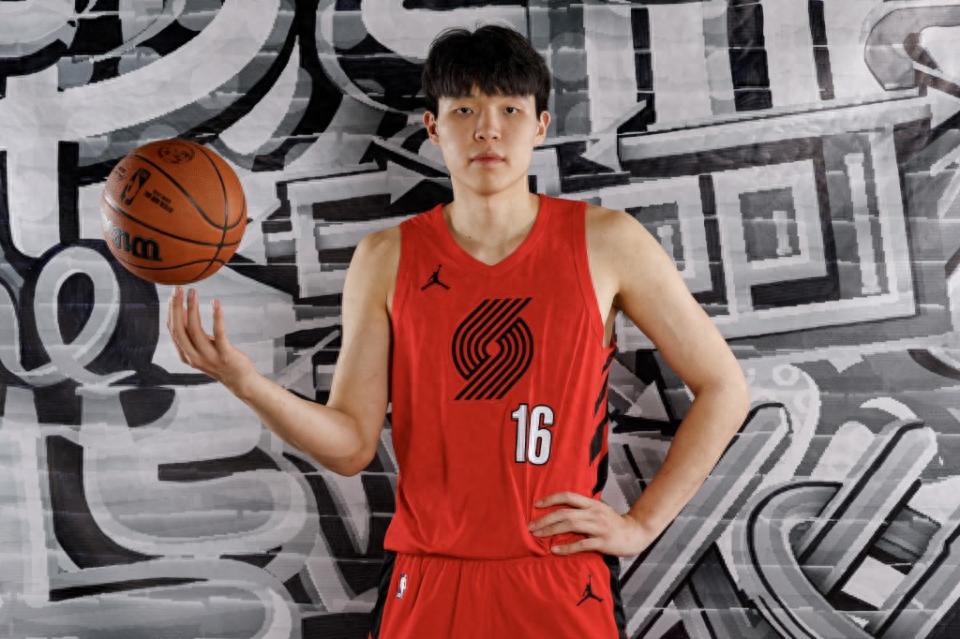 Trail Blazers reporter: Han Sen Yang faces language barriers but has excellent basketball instincts; expected to play 15-18 minutes in the season opener