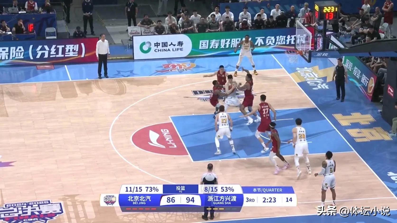 At this moment, after 20 years of waiting, 4-2: CBA championship, they took it, and the whole audience carnivaled