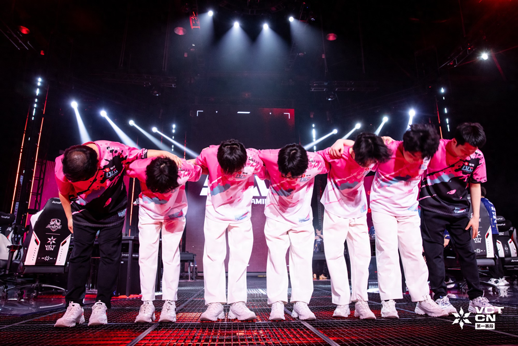 VCTCN: BLG defeated EDG 2-1 to advance to the Toronto Masters