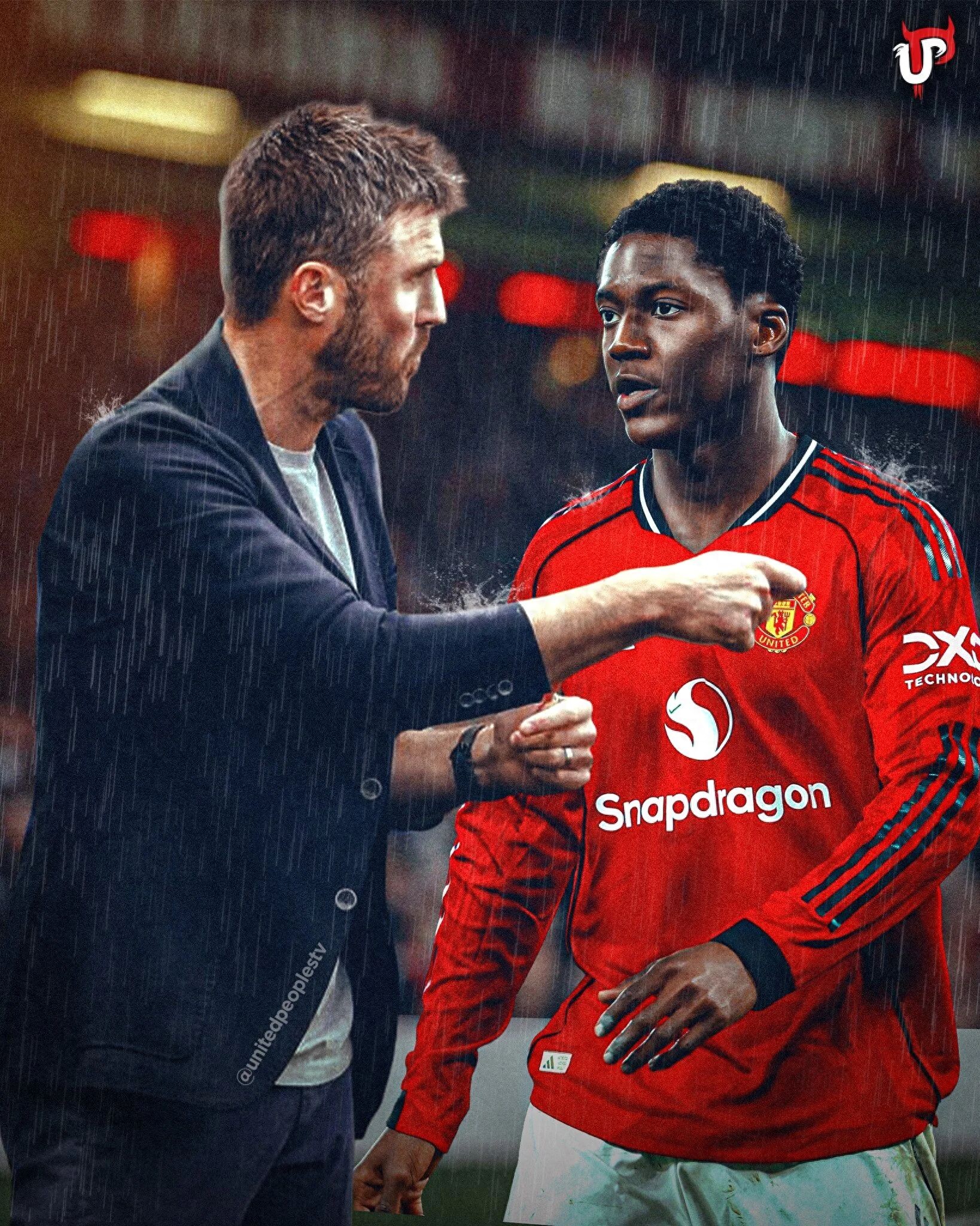 Manchester United's rising star faces hurdles in contract renewal, potentially impacting summer transfer plans! The two key figures have differing preferences on signings.
