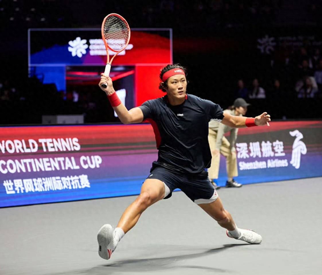 The Three Chinese Musketeers faced different fates on the same day: Zhang Zhizhen triumphed over a European opponent, Wu Yibing made a comeback, and Shang Juncheng narrowly lost.