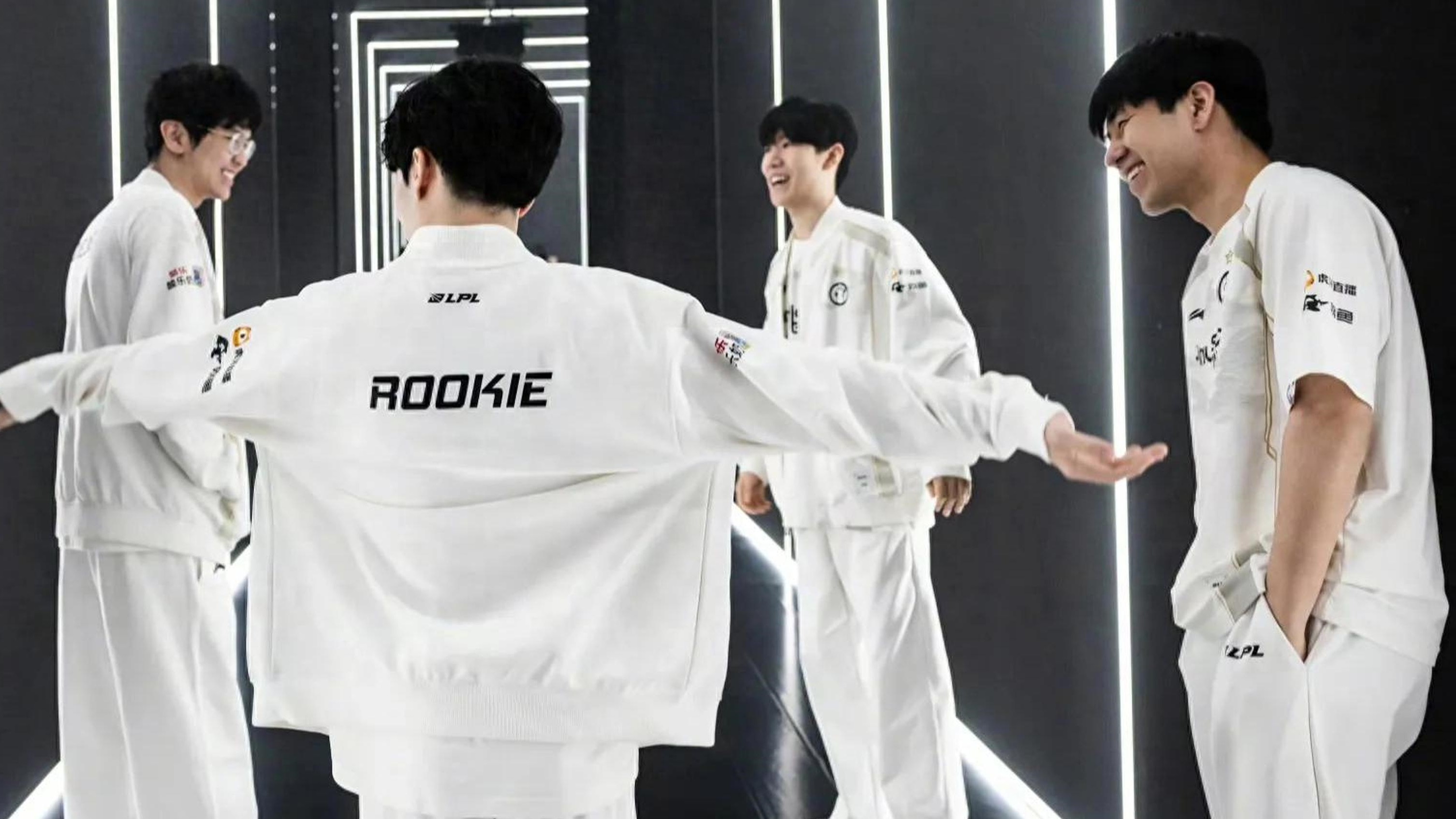 Bin kneels in the Hanbok ranking 9 times before the game! Uzi skin sales exceeded 50 million, and NIP's new jungler was suspected to be exposed