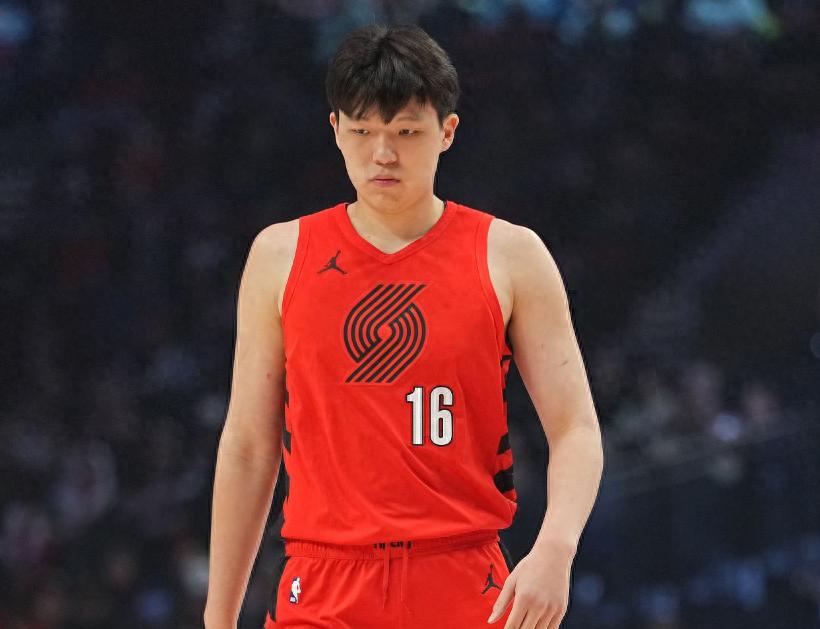 Trail Blazers officially announce recalling Yang Hansen! He is expected to play at home against the Hawks today and may play three consecutive days.