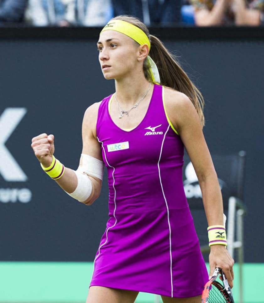 From the brink of defeat to lifting the trophy! A stunning comeback at the WTA Doha event, this duo created a miracle.