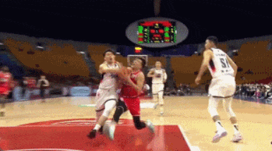 No! Guo Ailun in tears! Sudden injury during contract year