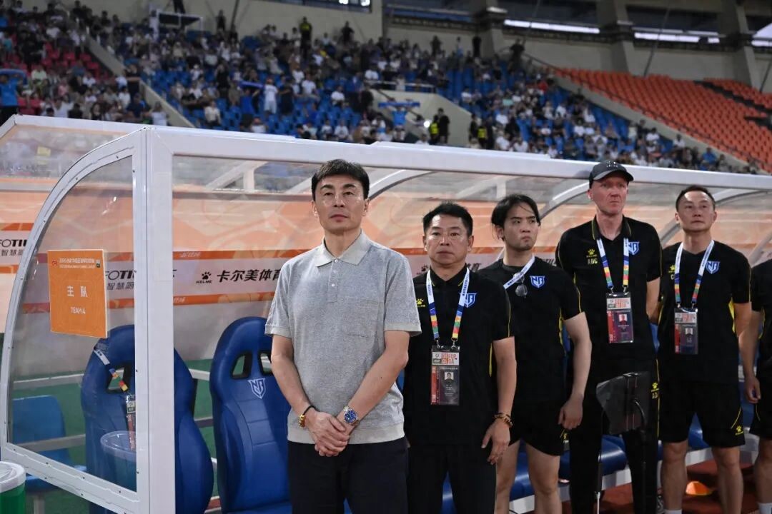 Can Li Weifeng withstand the consecutive defeats and mounting criticism?