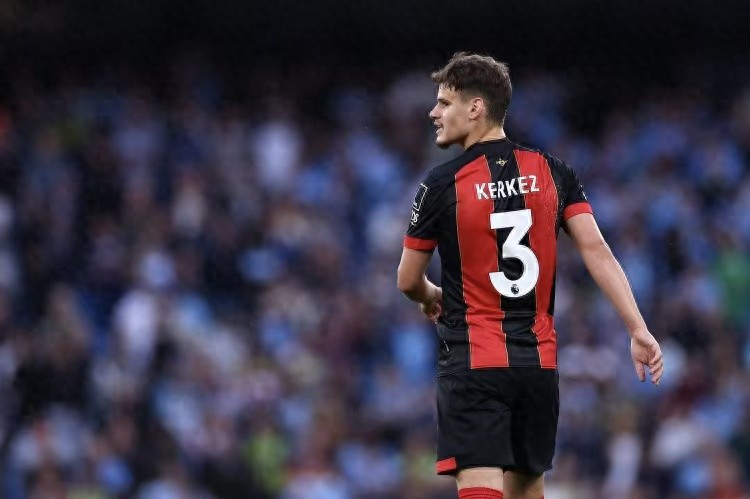 Liverpool full-backs want to fly on both wings Bournemouth's Colquez have a price tag of £45 million