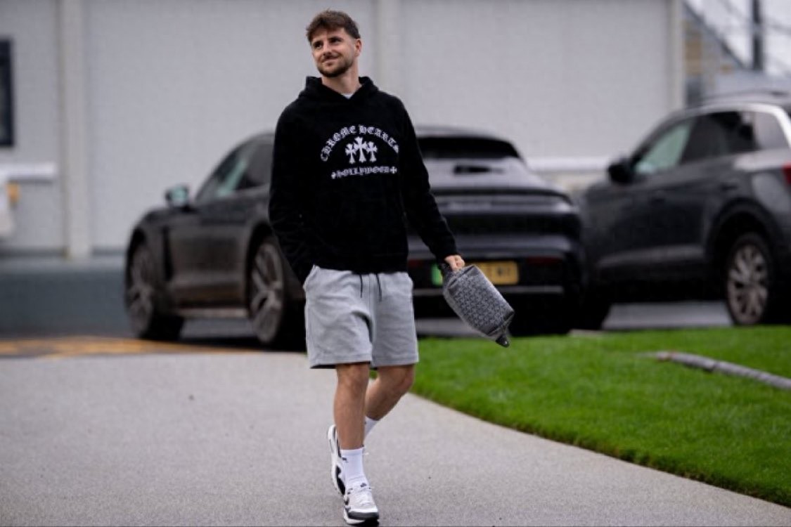 Mount returns to training despite injury, comeback to salvage future! Carrick confirms Manchester United's "Little Messi" cannot debut