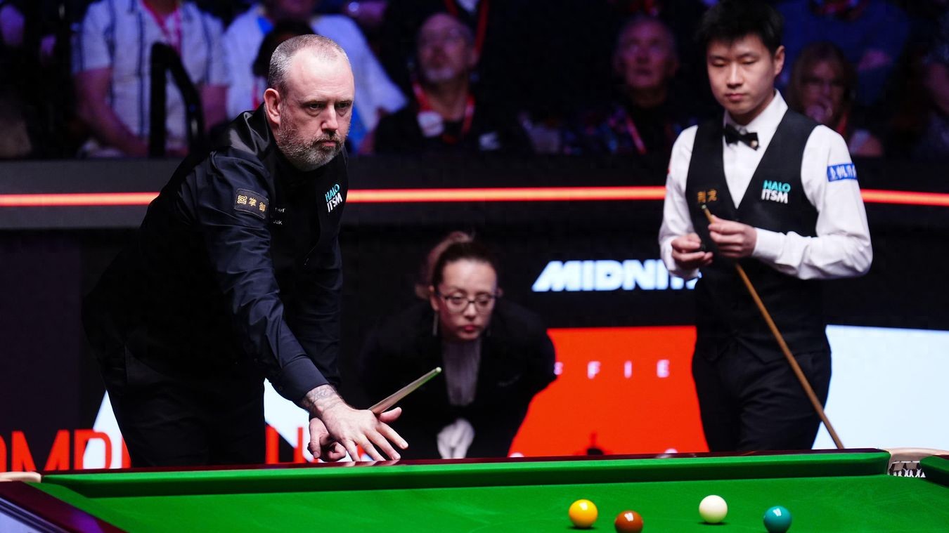 Zhao Xintong is only seven games away from the 2025 Snooker World Championships, and is expected to be crowned the new king on the evening of the 5th