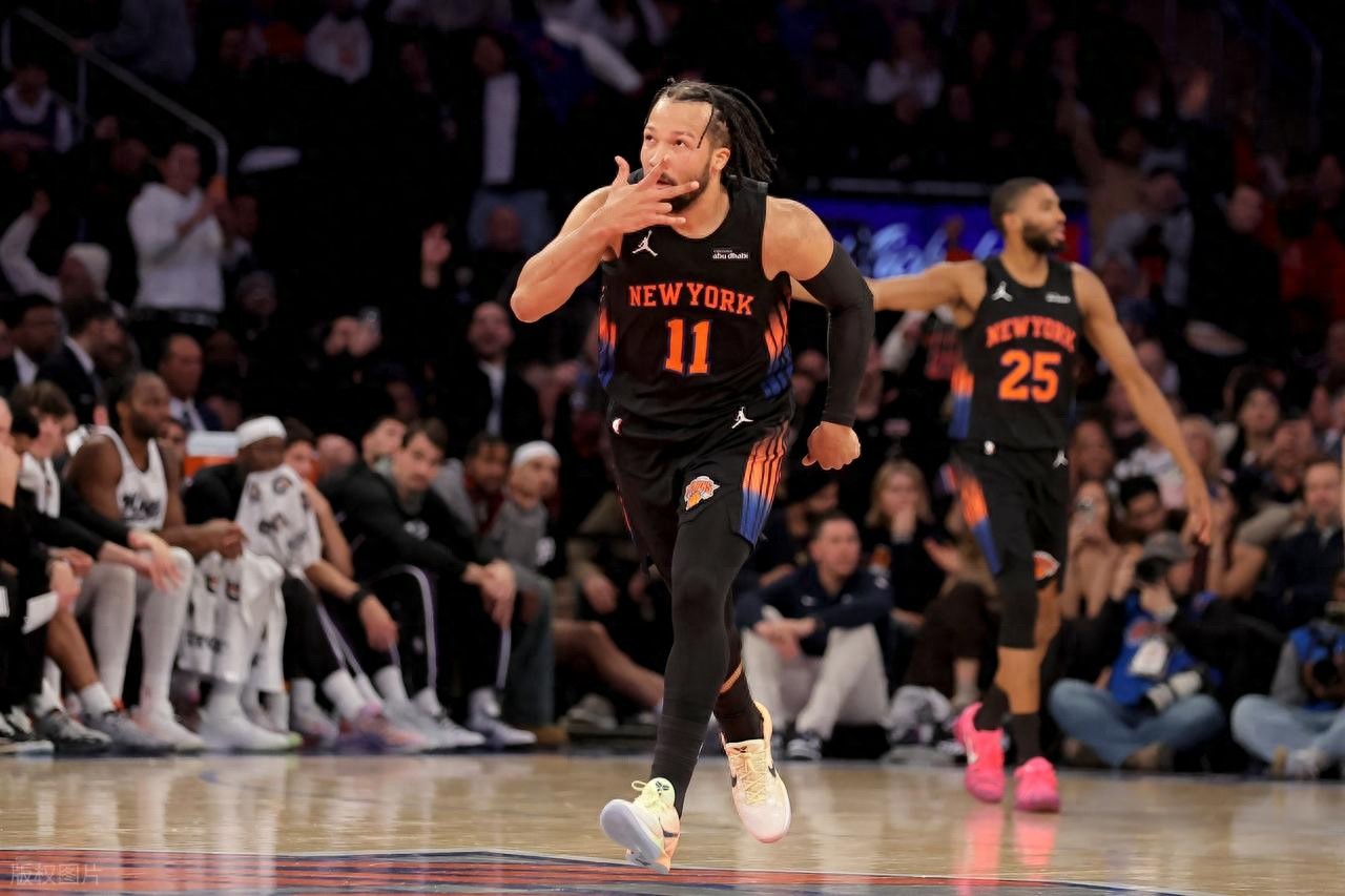 Yang Hansen entered the game in the final quarter! Knicks dominate Trail Blazers with three players scoring 20+ points to secure a 5-game winning streak