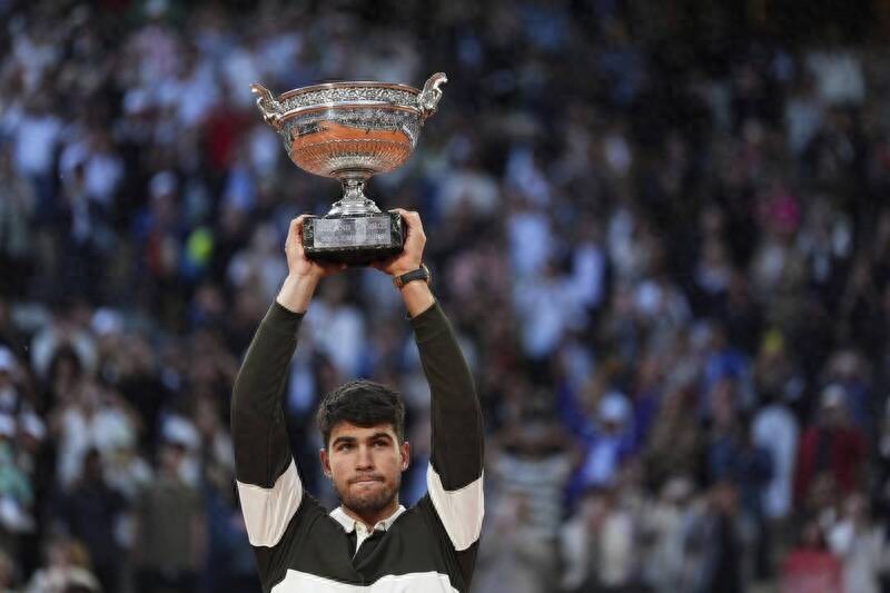 At the same age as Nadal when he won his fifth Grand Slam title, Alcaraz laughed and said: "It's providence."