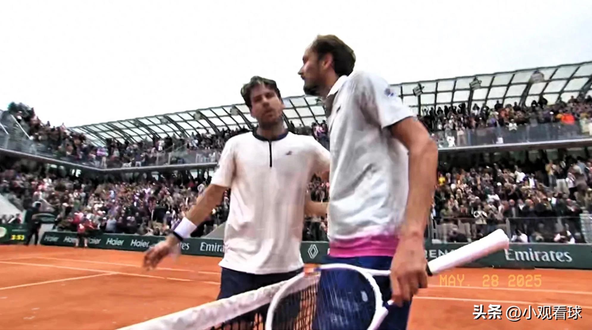 Medvedev was upset, and Djokovic's French Open signing was improved again