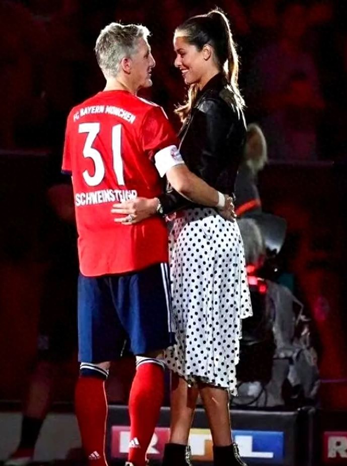 Parted! The crisis of Ivanovich's marriage with Schweinsteiger