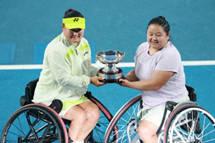 Plan accomplished! Zhang Shuai wins the championship!