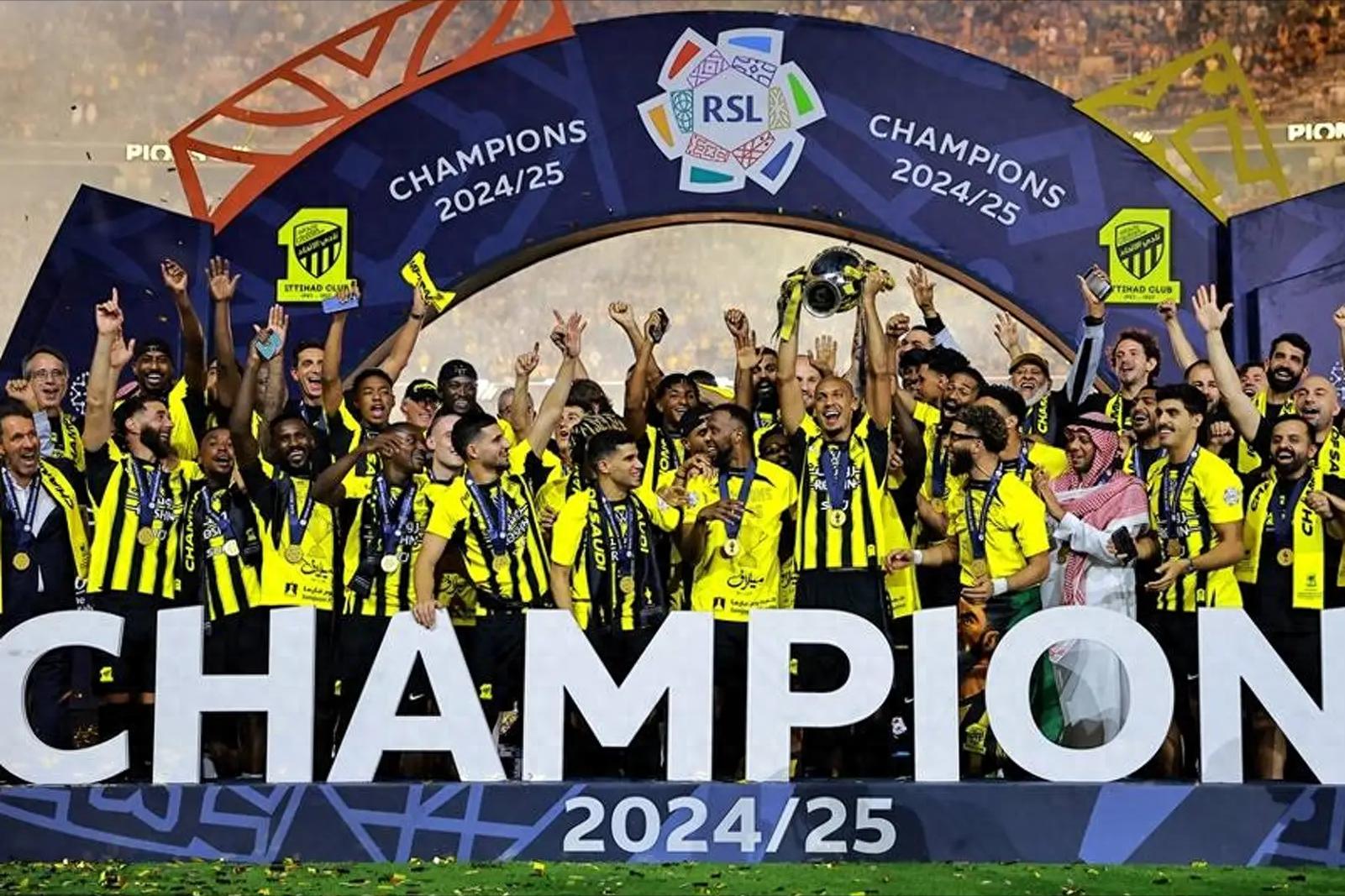 Is the Saudi defending champion out of the game? Two star players flee: Benzema joins Al Hilal, Kanté moves to the Turkish Super League.