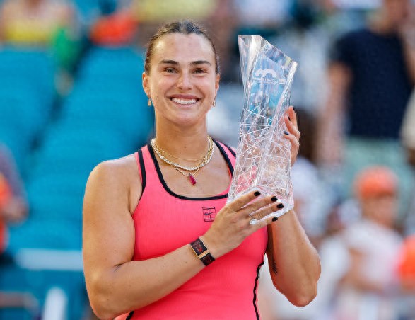 Sabalenka reveals reasons for three-set victory over Gauff, heartfelt backstory behind post-match greeting to "Out" lady