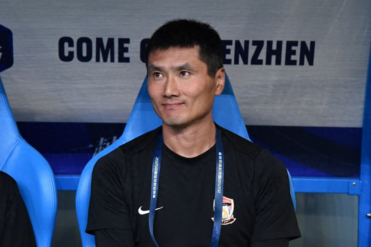 45-year-old Shao Jiayi appointed as new head coach of China’s national football team; Football Association unable to find foreign coach, follows basketball’s example by choosing a young local coach