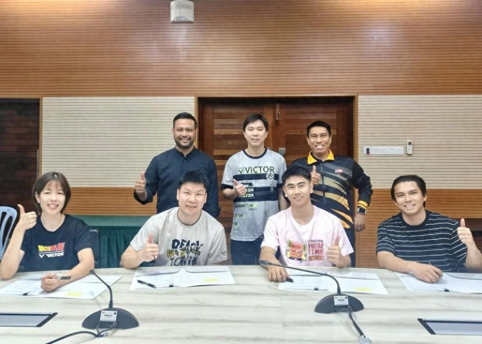 Malaysian badminton Fei Ting and Vale Min joined the "Gold Medal Road" program and promised to go all out