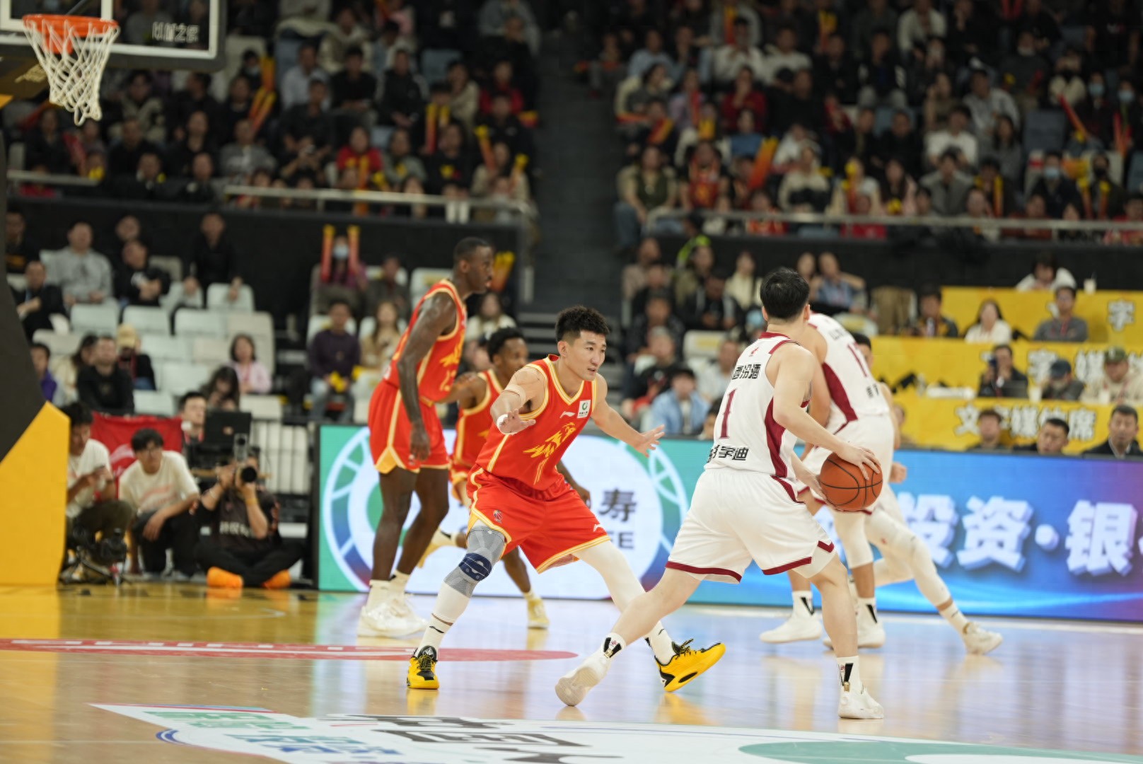 揭幕戰開門紅!三名外援合砍42分,孫銘徽僅得5分,浙江廣廈輕取山西