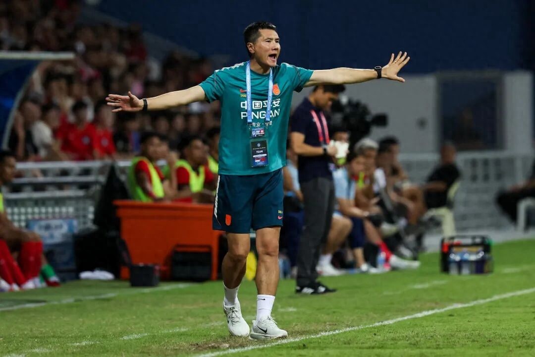 National football team narrowly beats Singapore away: Victory is gratifying, but the chaos is regrettable