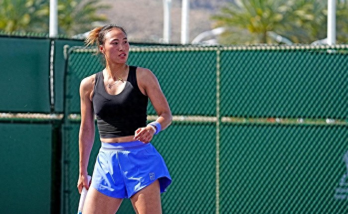 Fisette stated that Zheng Qinwen aims to achieve Grand Slam titles and the world number one goal, and her first-round opponent has been determined.