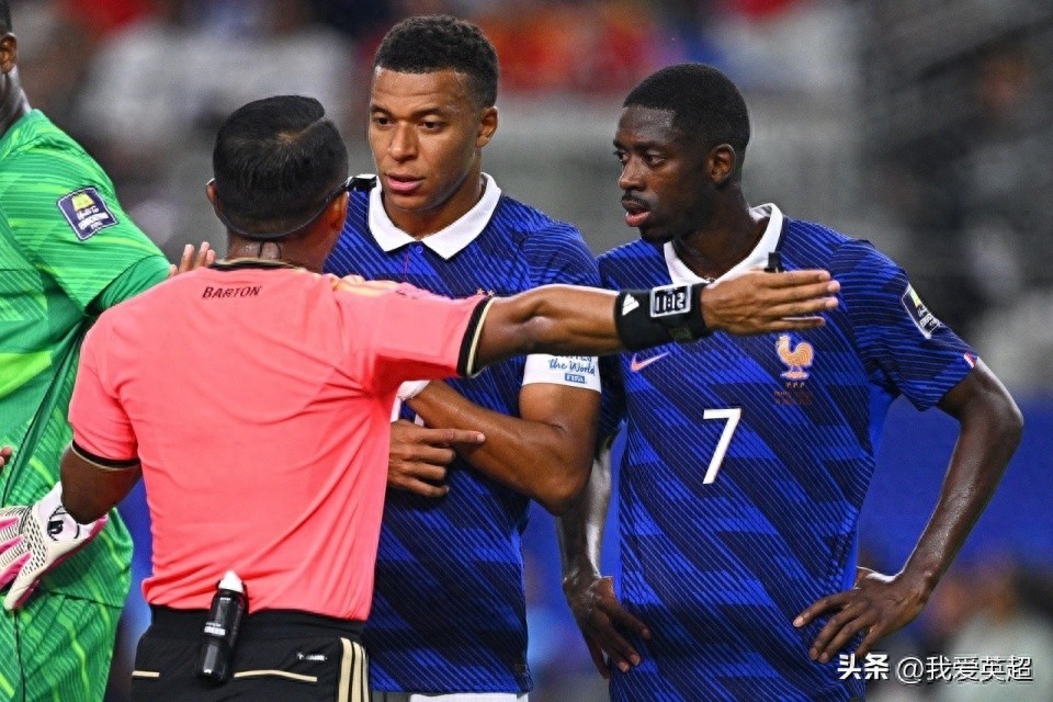 French team internal strife: 29-year-old Ballon d'Or winner blasts teammates for lack of pressing, provoking others: "You played even worse"