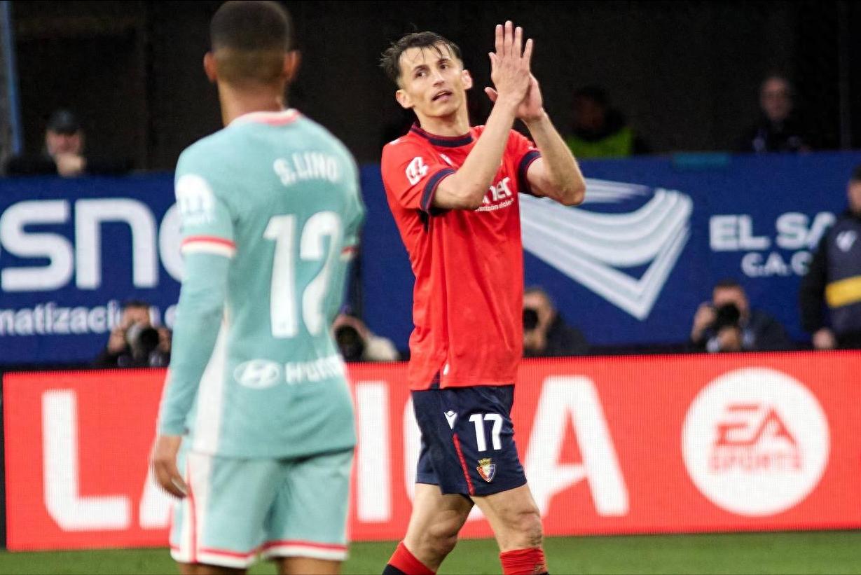 Real Madrid is interested in center forward Budimir, worth 5 million euros and 21 goals in La Liga this season> Brazilian twin stars