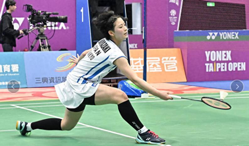 After retiring from Indhanong, the Japanese beautiful girl Yuka Miyazaki advanced to the top 4 of the 2025 Thailand Open Badminton Championships