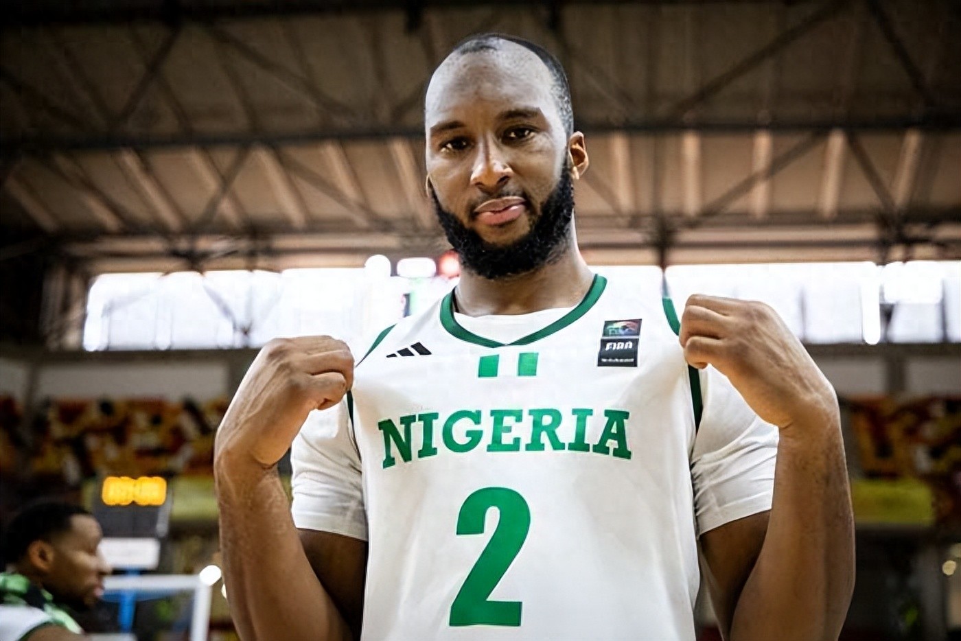 The Rockets&#39; new addition shines! Okogie scores 33 points on 12 of 19 shooting, leading Nigeria to two consecutive group stage victories.