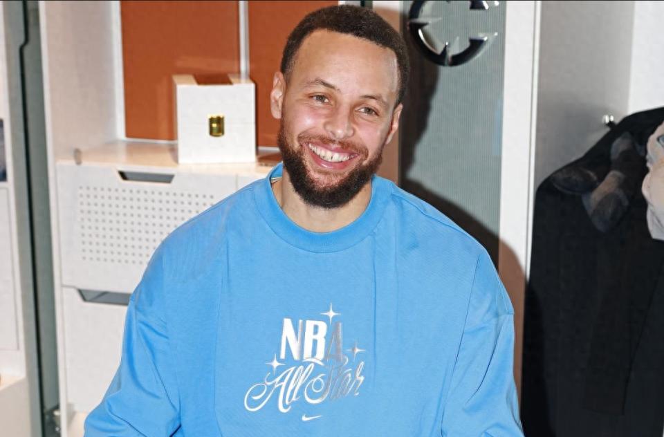 Curry will miss tomorrow's game against the Celtics with no definite return date! Porzingis to debut against his former team, enjoying Warriors' offensive system