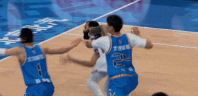 0+8! Injured again, yet again! This is the primary core of the Chinese men's basketball team.