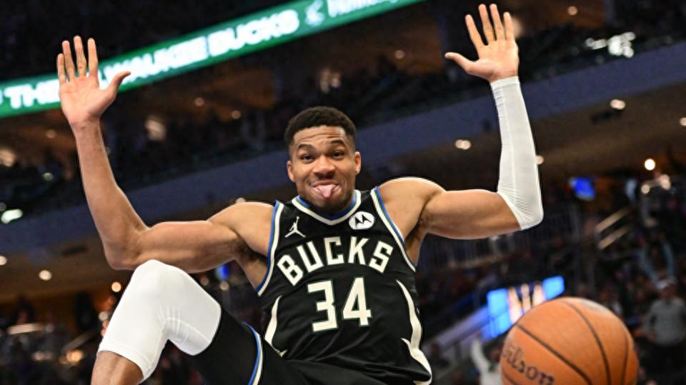 Is Giannis still willing to stay with the Bucks? He responds: Changing my mind after six or seven months is understandable.