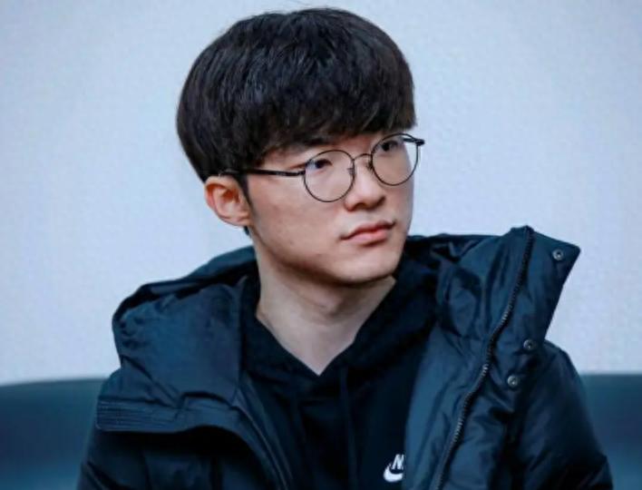 Faker's love affair was refuted, and the white-haired woman who appeared many times was not his girlfriend, and her identity was exposed