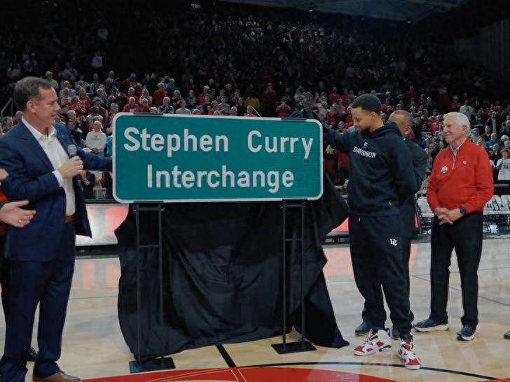 Curry receives a special honor! A highway exit named after him, jokingly says he wants to steal the sign home